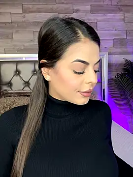 KeylaConner online show from 27, 10, 2025