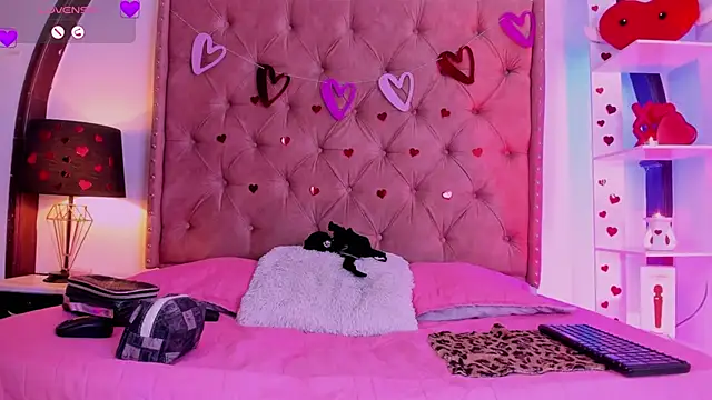 LadyAvalon online show from 16, 2, 2025