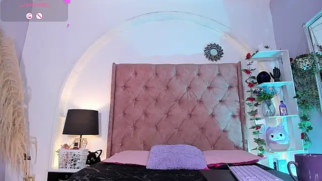 LadyAvalon online show from 29, 11, 2025