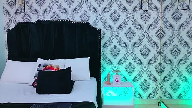 SaaraBrown online show from 22, 11, 2025