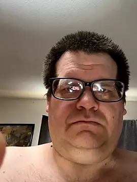 Snapshot of treatbobnicer chatting on 12, 1, 2026 treatbobnicer online show from 12, 1, 2026