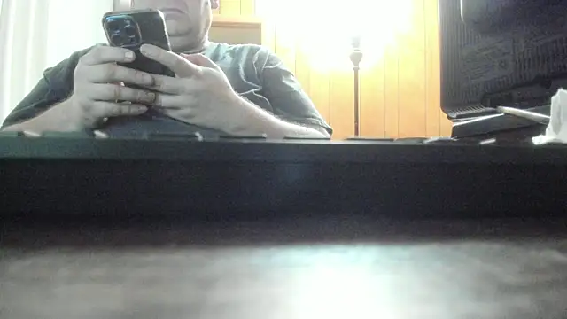 Snapshot of treatbobnicer chatting on 19, 2, 2026 treatbobnicer online show from 19, 2, 2026