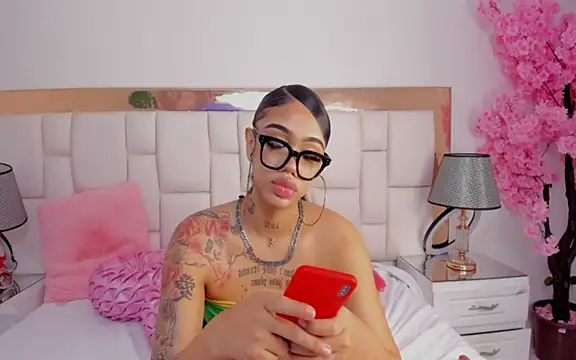 Mia Jansen online show from 10, 1, 2025