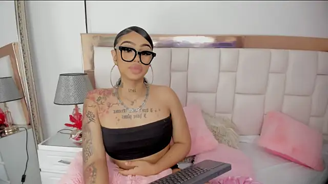 Mia Jansen online show from 10, 2, 2025