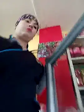 Lesly 10- online show from 9, 9, 2025