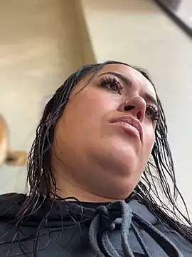 Snapshot of Lesly_10- chatting on 1, 2, 2026 Lesly 10- online show from 1, 2, 2026