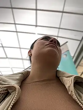 Snapshot of Lesly_10- chatting on 20, 3, 2026 Lesly 10- online show from 20, 3, 2026