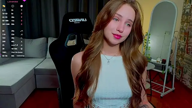 Snapshot of Alice_loft chatting on 18, 4, 2026 Alice loft online show from 18, 4, 2026