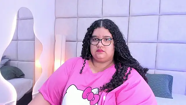 Miley Collins online show from 12, 11, 2025