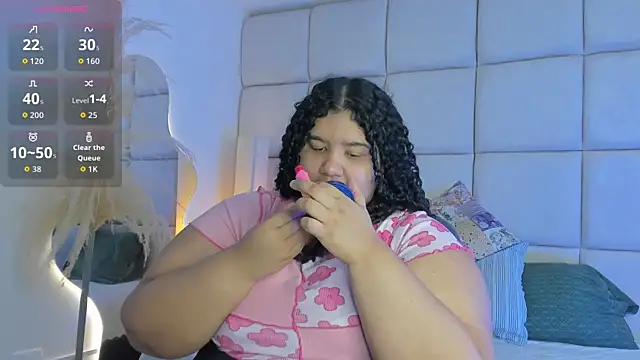 Miley Collins online show from 14, 11, 2025