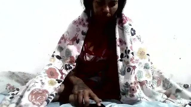 Snapshot of thasmyni chatting on 12, 7, 2026 thasmyni online show from 12, 7, 2026