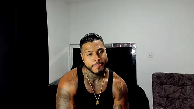 Snapshot of Exotic_tatto27121 chatting on 31, 3, 2026 Exotic tatto27121 online show from 31, 3, 2026