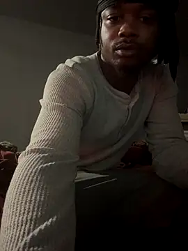 Snapshot of SluttyLyfe4L chatting on 12, 11, 2025 SluttyLyfe4L online show from 12, 11, 2025