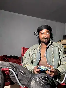 Snapshot of SluttyLyfe4L chatting on 15, 11, 2025 SluttyLyfe4L online show from 15, 11, 2025