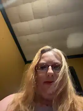 Snapshot of CherishWilliams chatting on 24, 4, 2026 CherishWilliams online show from 24, 4, 2026
