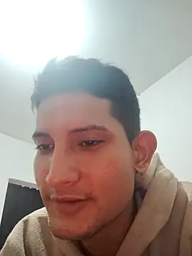 Snapshot of Valentinacuc chatting on 12, 9, 2025 Valentinacuc online show from 12, 9, 2025