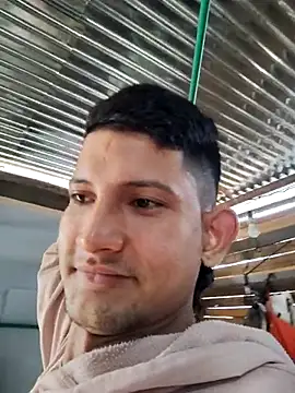 Snapshot of Valentinacuc chatting on 21, 12, 2025 Valentinacuc online show from 21, 12, 2025