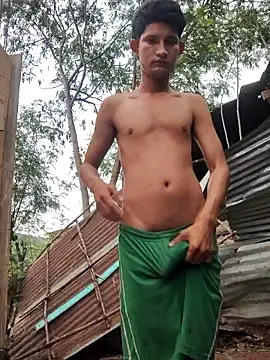 Valentinacuc online show from 5, 4, 2026