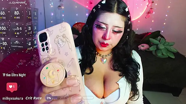 Snapshot of MilkyXSakura chatting on 19, 11, 2025 MilkyXSakura online show from 19, 11, 2025