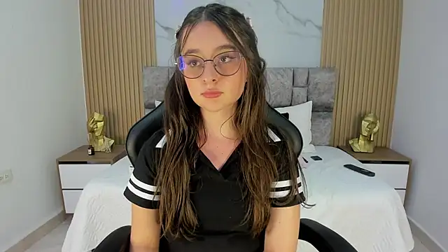 Khalifa fletcher online show from 24, 1, 2025