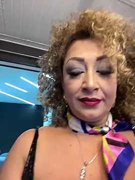 Snapshot of Katti_Barrera chatting on 19, 12, 2025 Katti Barrera online show from 19, 12, 2025