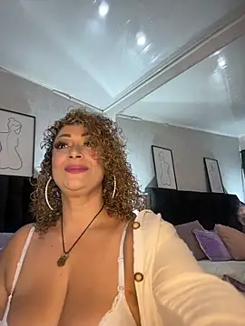 Snapshot of Katti_Barrera chatting on 12, 3, 2026 Katti Barrera online show from 12, 3, 2026