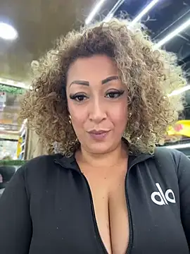Snapshot of Katti_Barrera chatting on 25, 6, 2026 Katti Barrera online show from 25, 6, 2026