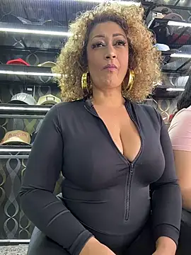 Snapshot of Katti_Barrera chatting on 7, 7, 2026 Katti Barrera online show from 7, 7, 2026