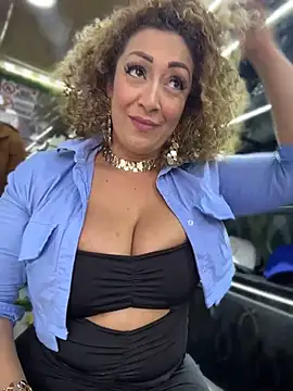 Snapshot of Katti_Barrera chatting on 17, 7, 2026 Katti Barrera online show from 17, 7, 2026