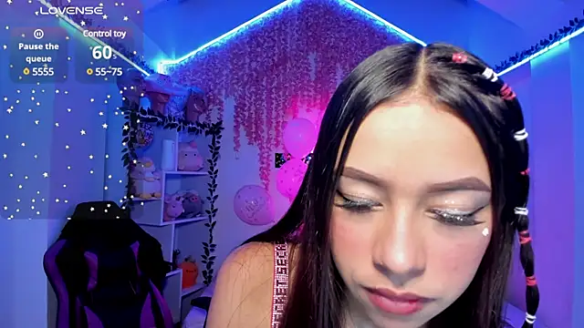 cat kitty18  online show from 28, 1, 2025