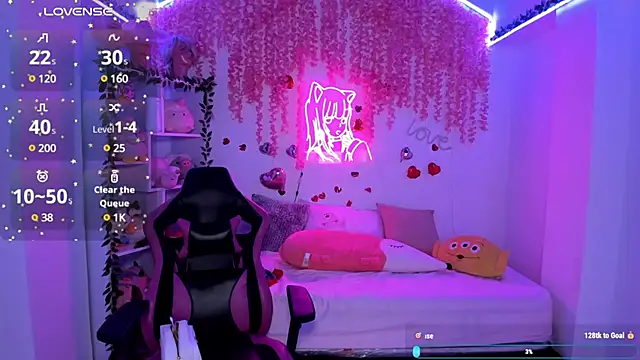 cat kitty18  online show from 5, 3, 2025