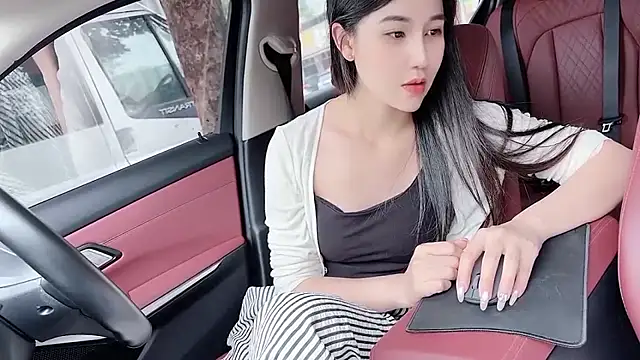 Snapshot of newwell chatting on 21, 4, 2026 newwell online show from 21, 4, 2026