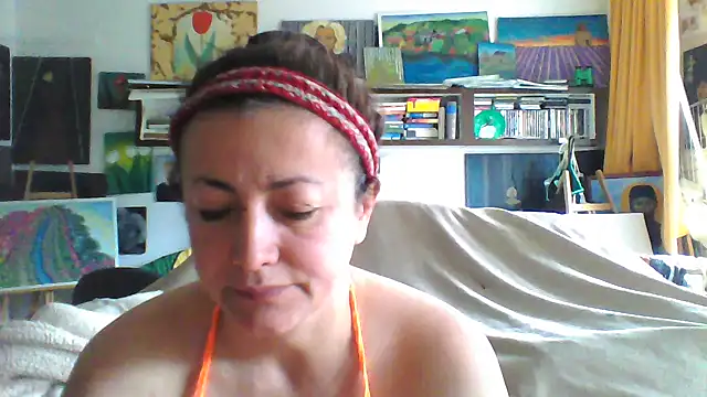 MariaAnaSunshine online show from 9, 10, 2025