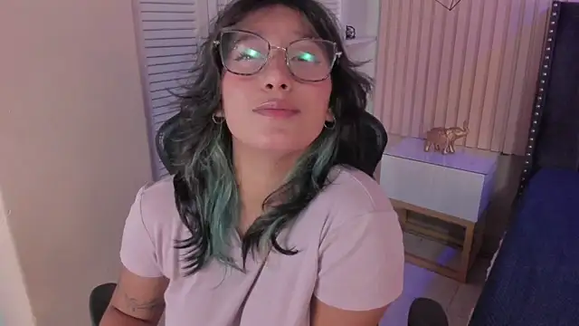 Snapshot of Yazmin_rouse chatting on 6, 3, 2025 Yazmin rouse online show from 6, 3, 2025