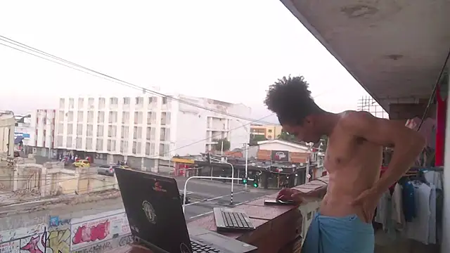 Snapshot of cougar_town chatting on 7, 12, 2024 cougar town online show from 7, 12, 2024