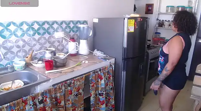 Snapshot of cougar_town chatting on 12, 12, 2024 cougar town online show from 12, 12, 2024