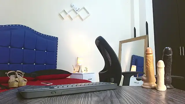 Snapshot of Daniela_Saenz_ chatting on 15, 1, 2025 Daniela Saenz online show from 15, 1, 2025