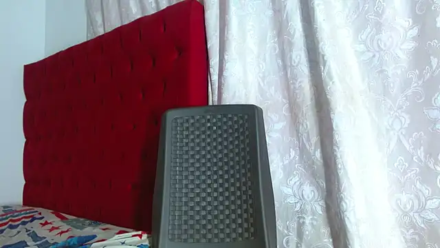 cristinamontiel online show from 13, 11, 2025