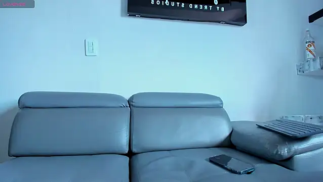 RoxyRoss  online show from 23, 1, 2025