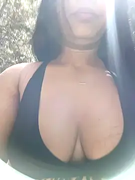 Snapshot of cindy_damm chatting on 12, 1, 2025 cindy damm online show from 12, 1, 2025