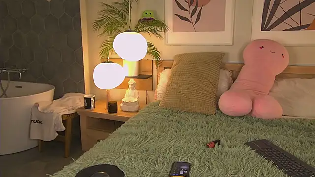 AshleyDouglas online show from 10, 2, 2025