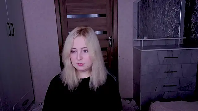 Snapshot of Kristy-Max chatting on 12, 3, 2026 Kristy-Max online show from 12, 3, 2026