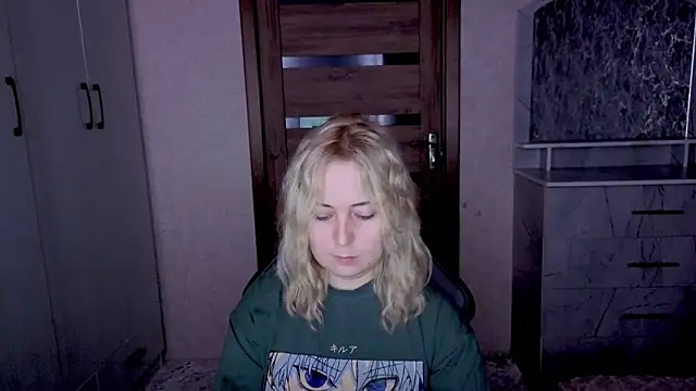 Snapshot of Kristy-Max chatting on 14, 3, 2026 Kristy-Max online show from 14, 3, 2026