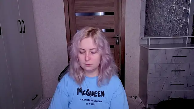 Snapshot of Kristy-Max chatting on 21, 3, 2026 Kristy-Max online show from 21, 3, 2026