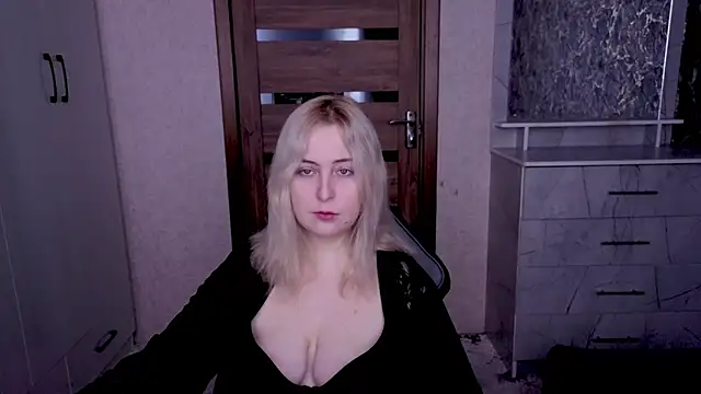 Snapshot of Kristy-Max chatting on 23, 3, 2026 Kristy-Max online show from 23, 3, 2026