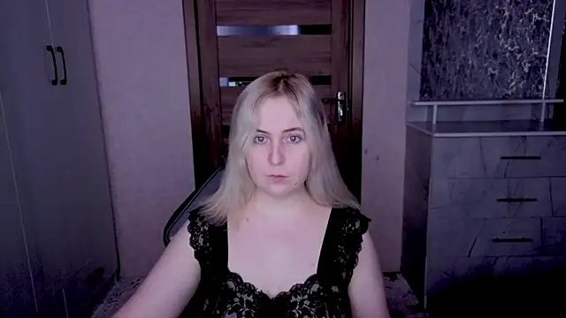 Snapshot of Kristy-Max chatting on 23, 3, 2026 Kristy-Max online show from 23, 3, 2026