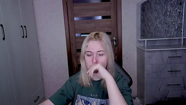 Snapshot of Kristy-Max chatting on 26, 3, 2026 Kristy-Max online show from 26, 3, 2026