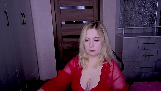Snapshot of Kristy-Max chatting on 16, 5, 2026 Kristy-Max online show from 16, 5, 2026