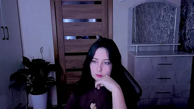 Kristy-Max online show from 7, 7, 2026