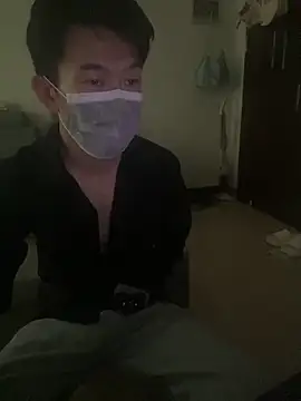 Snapshot of CM100412 chatting on 27, 5, 2026 CM100412 online show from 27, 5, 2026